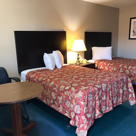 Neosho Executive Inn מראה חיצוני תמונה